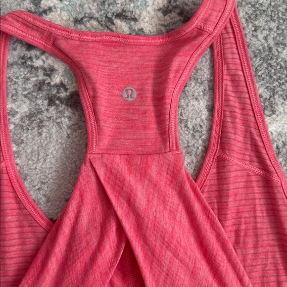 Lululemon Essential Tank - Picture 7 of 7